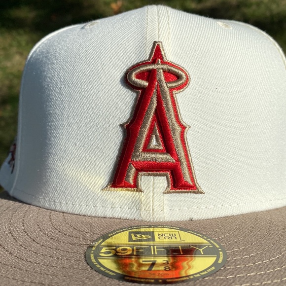 Angels Fitted hat - Picture 4 of 4